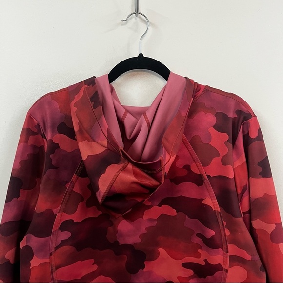 Athleta Pinnacle Hoodie In Manta Camo - Picture 7 of 10